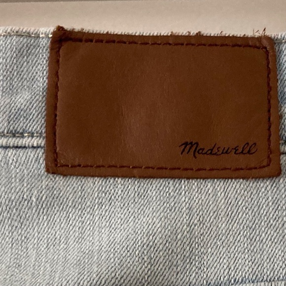 Madewell 9” Mid-Rise Skinny Crop Jeans | Asbury Light Wash | Size 31 - Picture 10 of 14